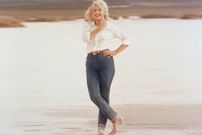 Роковые джинсы: как вещи покойной Мэрилин Монро ломали судьбы звезд
