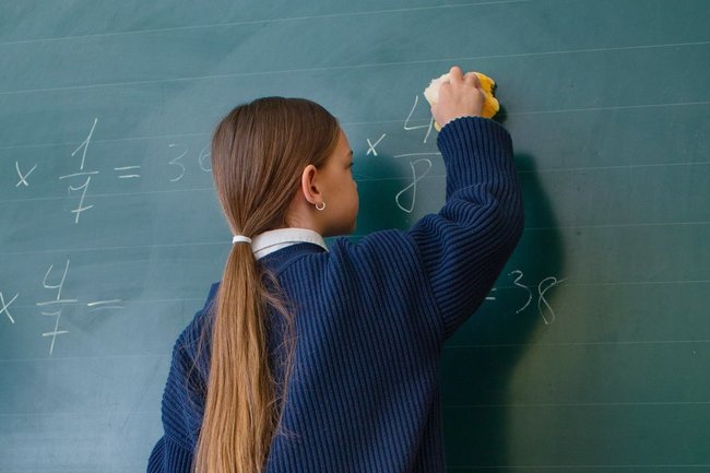 В Госдуме призвали ввести квоты на количество детей иностранцев в школах
