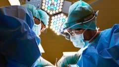 Трансплантологи ХМАО спасли жизнь пациентке с помощью пересадки печени