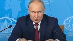 Путин поручил представить предложения о переезде офисов госкомпаний в регионы