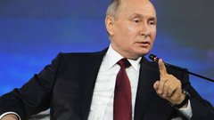 Путин: Россия создаст новые центры по развитию беспилотной авиации