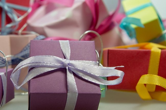 В ГД предлагают ввести единый стандарт детских новогодних подарков
