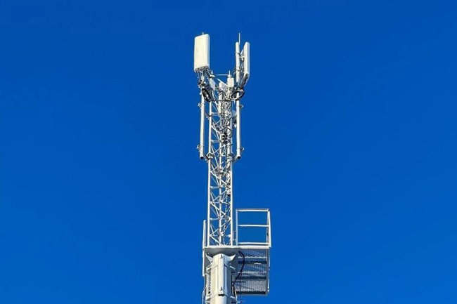 На Ямале в поселке Пангоды установили новое телеком-оборудование с поддержкой 4G