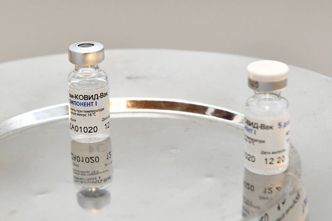 Калининградцам предложили пройти вакцинацию от коронавируса интраназальным способом