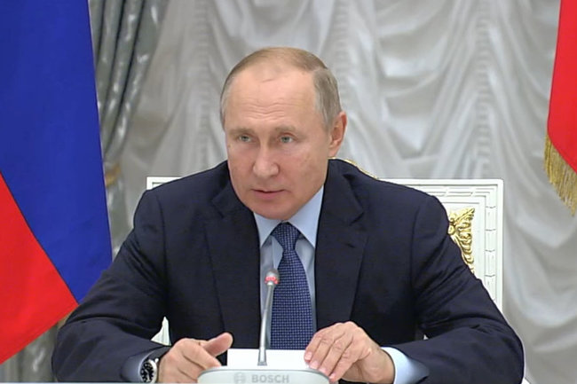 Путин и Володин подискутировали о точечных изменениях Конституции