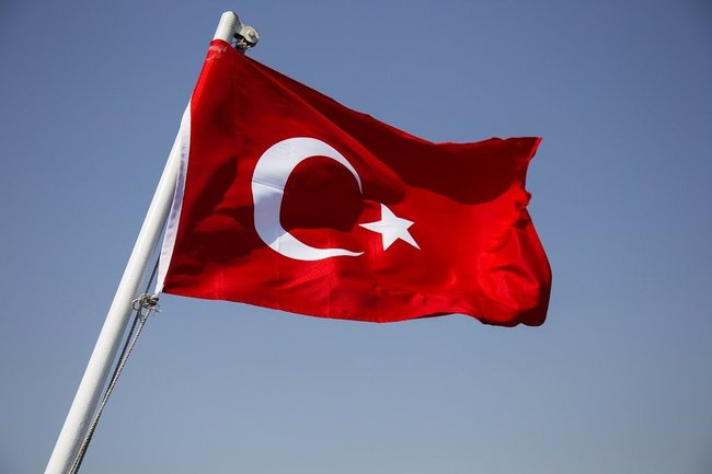 Турция подкинула сирийским боевикам оружия на черный день
