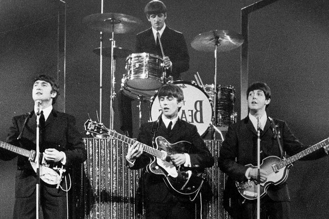 The Beatles на сцене лондонского «Палладиума», 1963 год