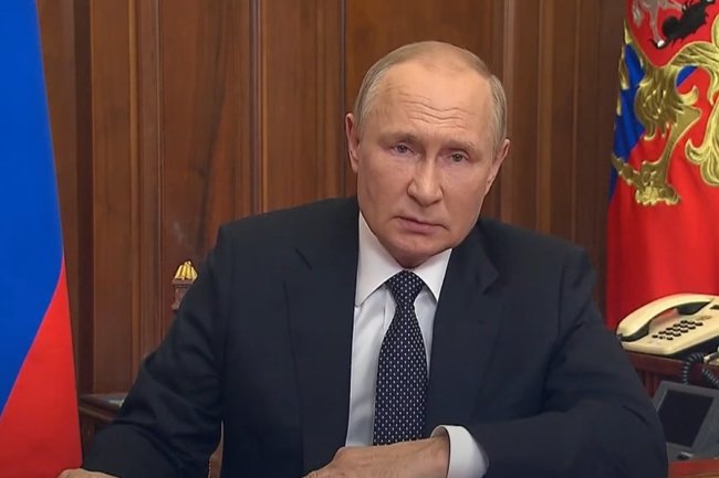 Россиянам поднимут зарплату с 1 января до нового МРОТа: Путин подписал закон