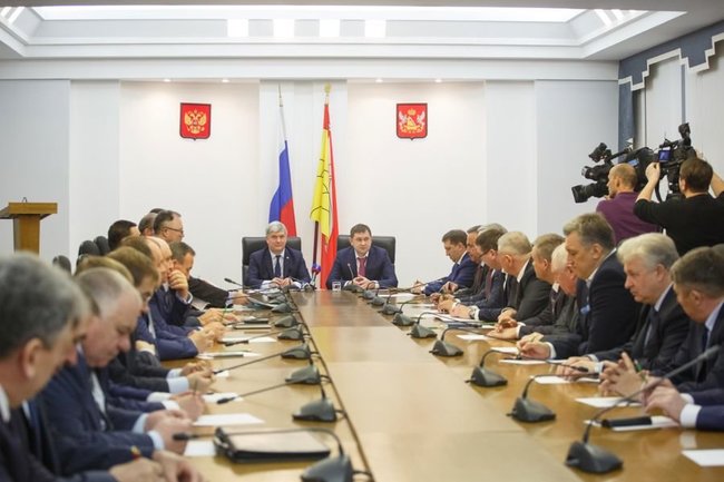Представители фракций Воронежской облдумы обсудили с губернатором планы по взаимодействию