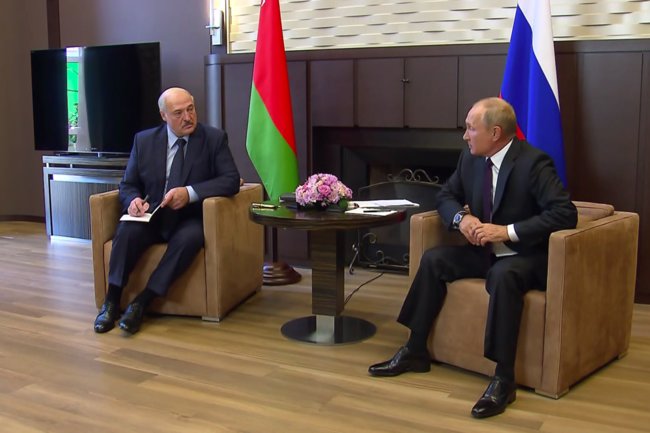 В разговоре Путина и Лукашенко прозвучал намек на возрождение СССР