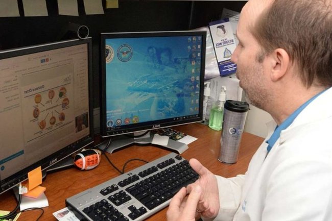 Минздрав получил предложение разрешить врачам проводить онлайн-приемы вне клиник