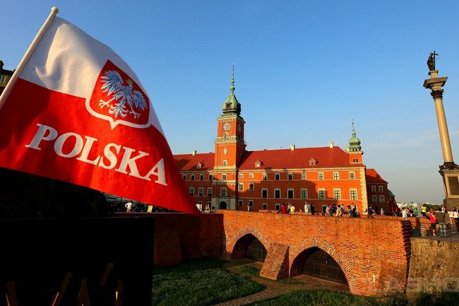 Польша отказывает россиянам в РВП и работе