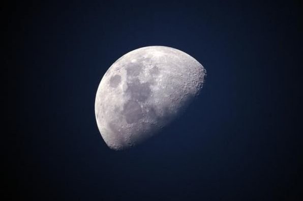 Японский космический аппарат совершил успешную посадку на Луну