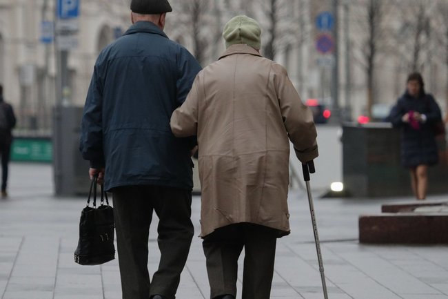 Какие льготы положены пенсионерам после 80 лет в Санкт-Петербурге