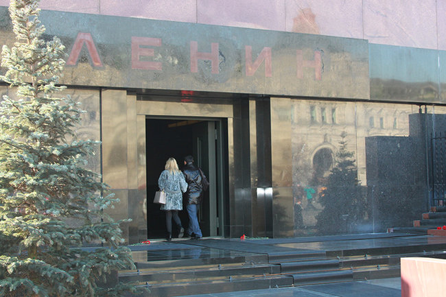 В Москве задержали граждан, которые молились за похороны Ленина