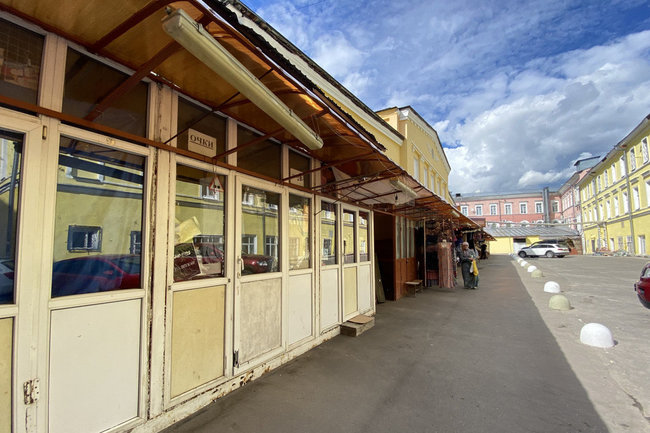 После пожара Качинский рынок в Волгограде вернулся к работе