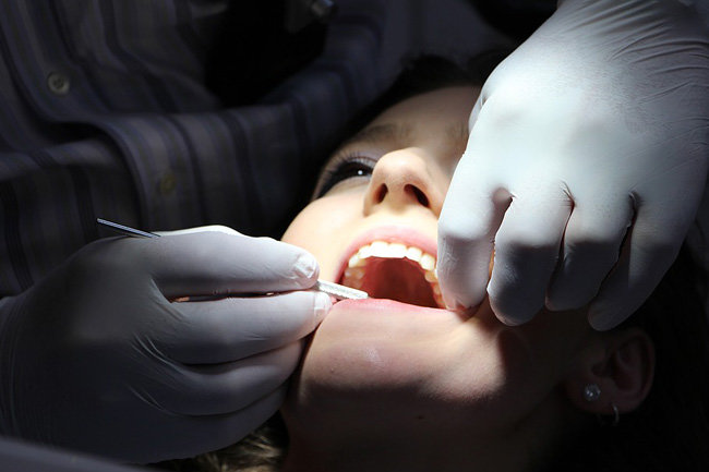 Врач развеяла миф о связи профессии с болезнями зубов