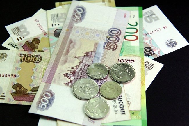 В процессе девальвации рубль стал стоить меньше цента