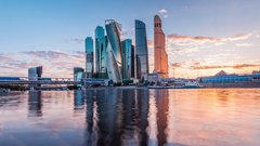 Красный рассвет в Москве объяснили