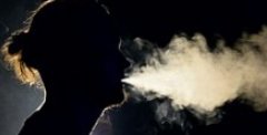 Россиян предупредили об опасных последствиях курения вейпов