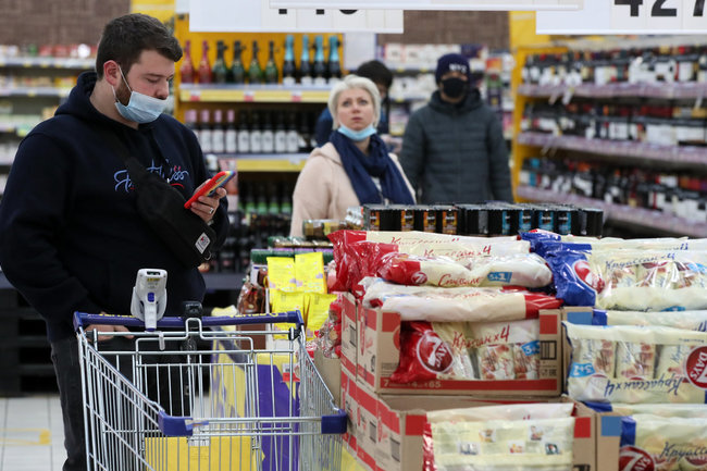В российских магазинах восстановлен прежний запас продуктов