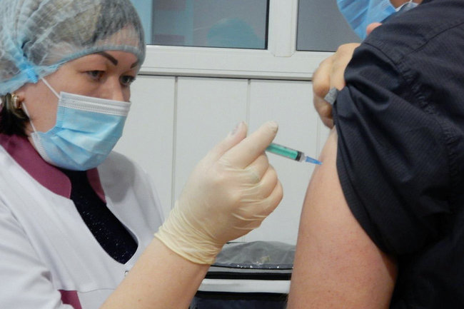 Роспотребнадзор готовит документ об обязательной вакцинации в Омской области