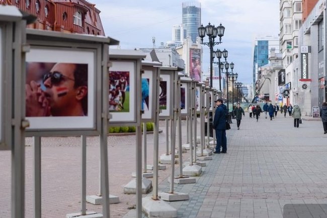 В Екатеринбурге открылась фотовыставка о важных событиях региона