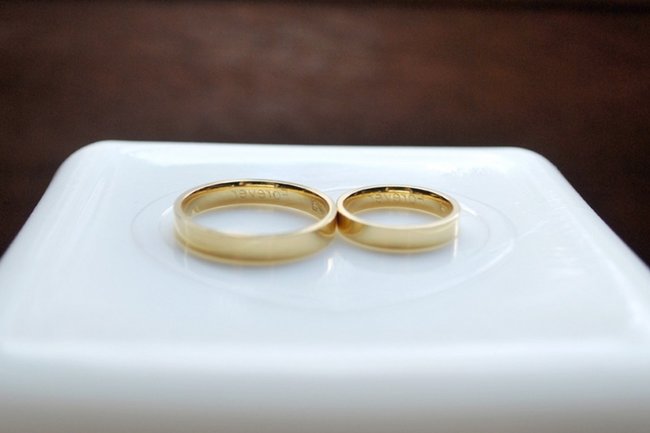 В ХМАО пенсионеры отдали обручальные кольца детям на годовщине золотой свадьбы