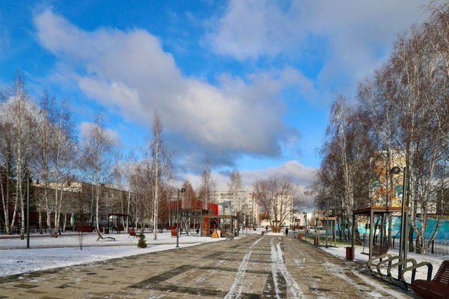 Сквер выпускников, Тобольск