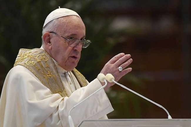 Папа Римский призвал итальянцев заниматься сексом для спасения страны