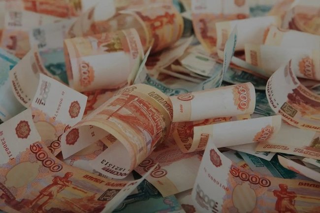 В Тюменской области большие зарплаты достигают 130 тысяч рублей
