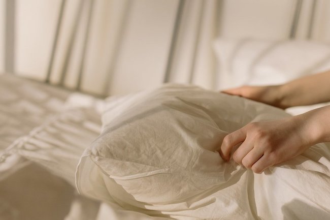 Россиянам рассказали о последствиях неправильного выбора подушки для сна