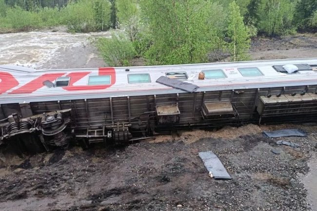 Рекордные дожди стали причиной схода с рельсов поезда в Коми – Тишковец