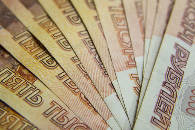 Эксперт Микаелян назвал критерием среднего класса зарплату 70 тысяч рублей