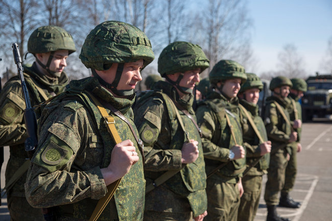 Полковник в отставке объяснил, что неслужившие россияне будут делать на военных сборах