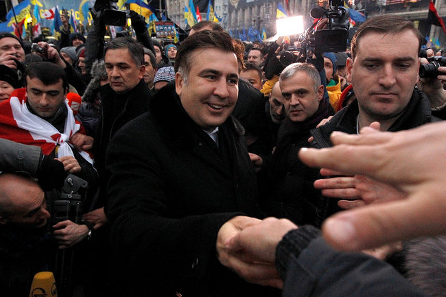 «Козырный кадр»: почему возвращение Саакашвили на Украину интересно РФ