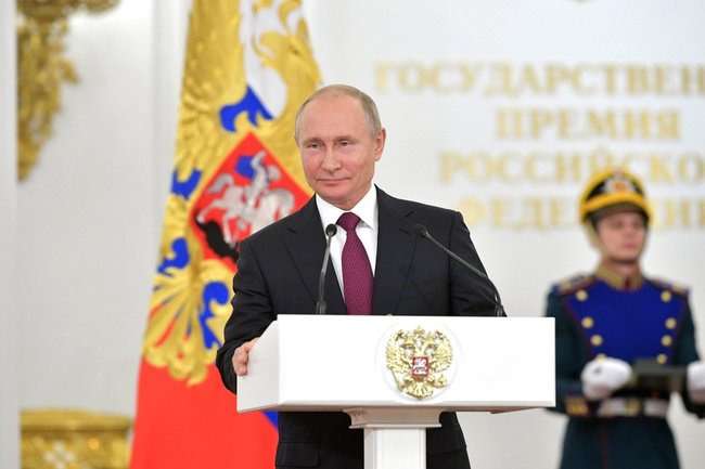 Bloomberg: готовится реформа, которая позволит Путину остаться у власти после 2024 года