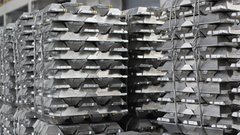 Мантуров: переработка первичного алюминия должна вырасти до 2,5 млн тонн в год