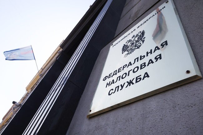 Минфин анонсировал новый закон о налогах для уехавших россиян