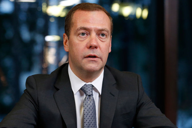 Медведев: бизнес надо защитить от необоснованного силового давления