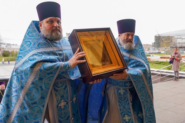 Встреча Казанской иконы Божьей Матери в Нижнем Новгороде