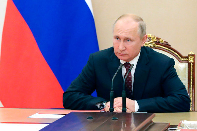 Владимир Путин наградил четырех жителей Новосибирской области