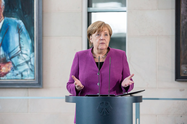 Инициатива Меркель наладить отношения с Россией не нашла поддержки в ЕС