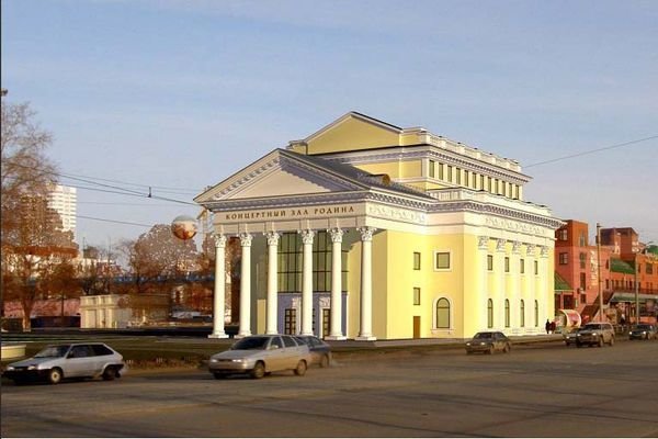 У органного зала в Челябинске высадят шестиметровые сосны и кедры