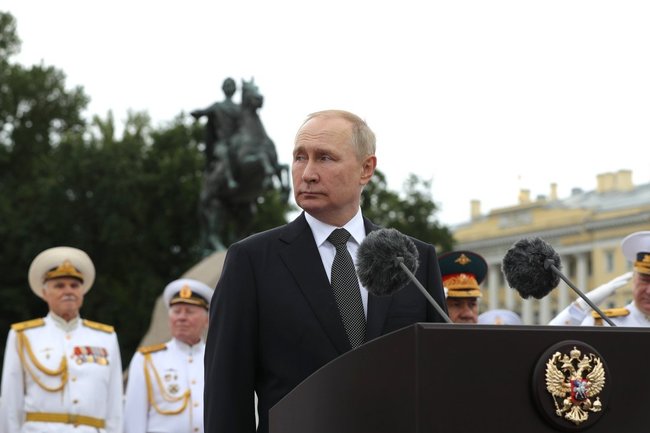 Путин рулит миром без шпаргалки