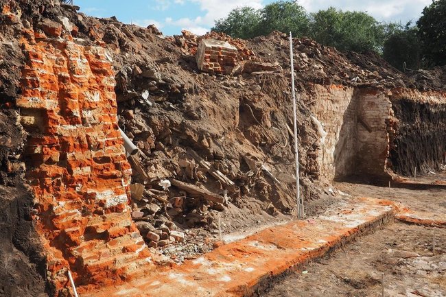 На востоке Китая археологи обнаружили более 300 древних гробниц