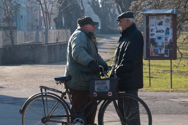 Какие льготы положены пенсионерам после 70 лет в Москве